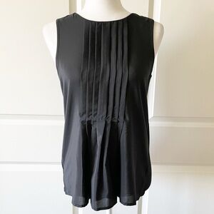 Banana Republic Factory Black Pleated Sleeveless Blouse Top Size XS
